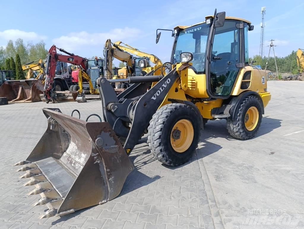 Volvo L 25 F Cargadoras sobre ruedas