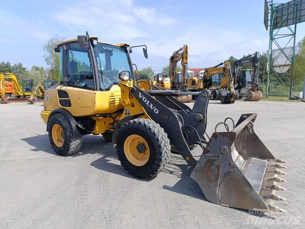 Volvo L 25 F Cargadoras sobre ruedas