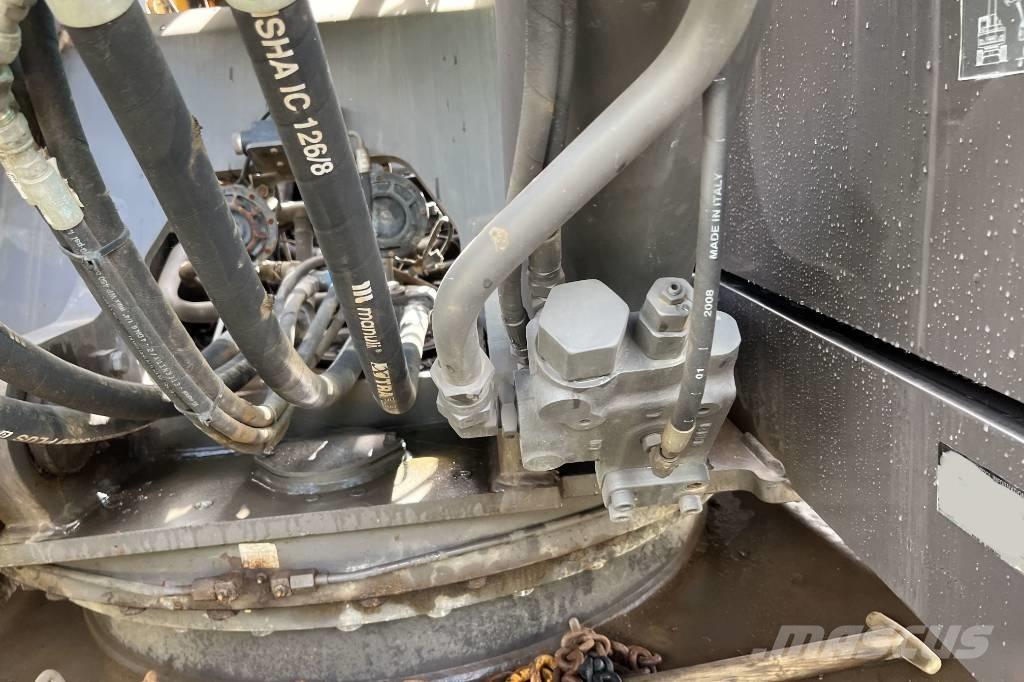 Volvo EC 240 C L Excavadoras de cadenas