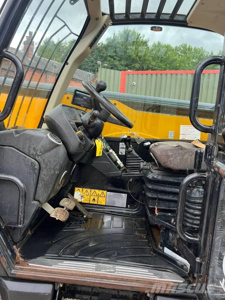 JCB 535-125 Hiviz Carretillas telescópicas