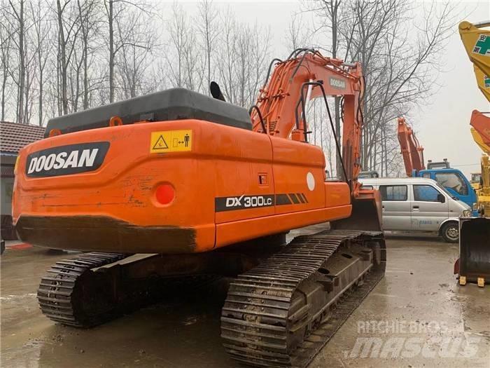 Doosan dx300 Excavadoras de cadenas