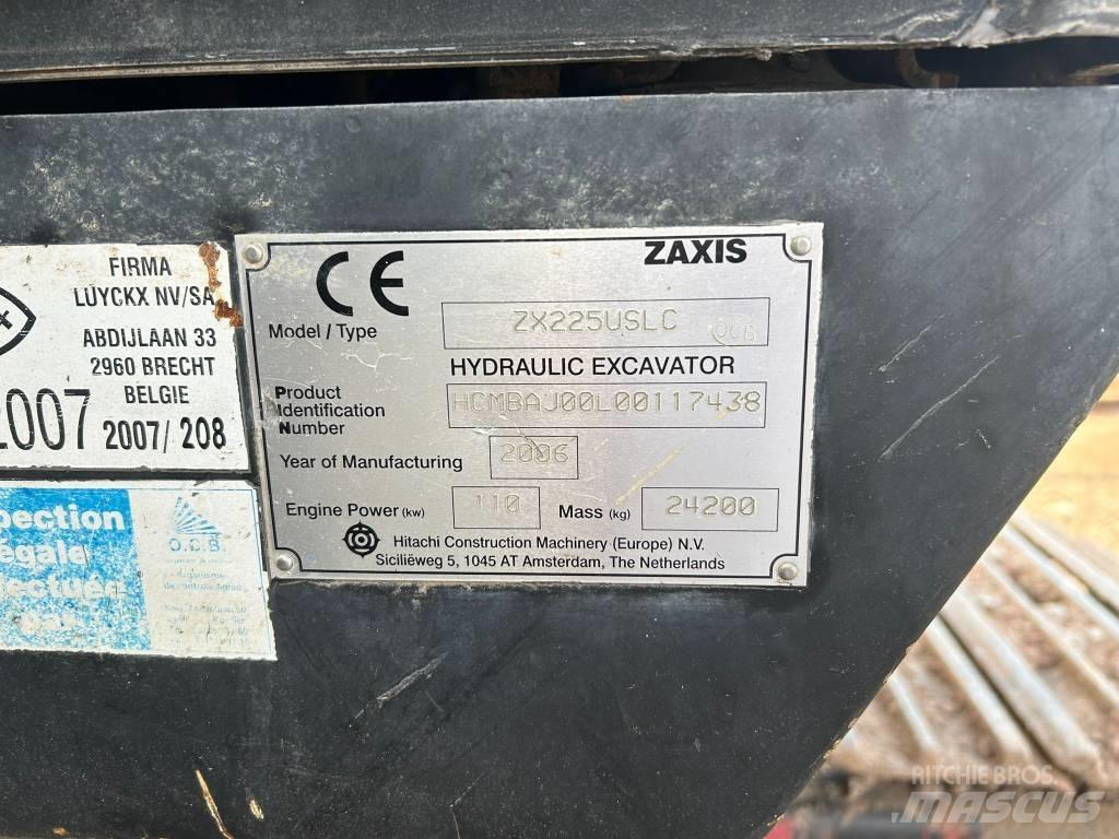 Hitachi ZX 225 Excavadoras de cadenas