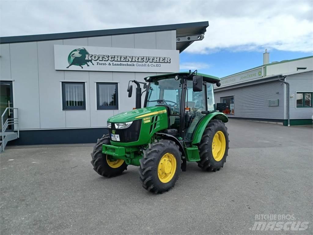 John Deere 5058E Tractores