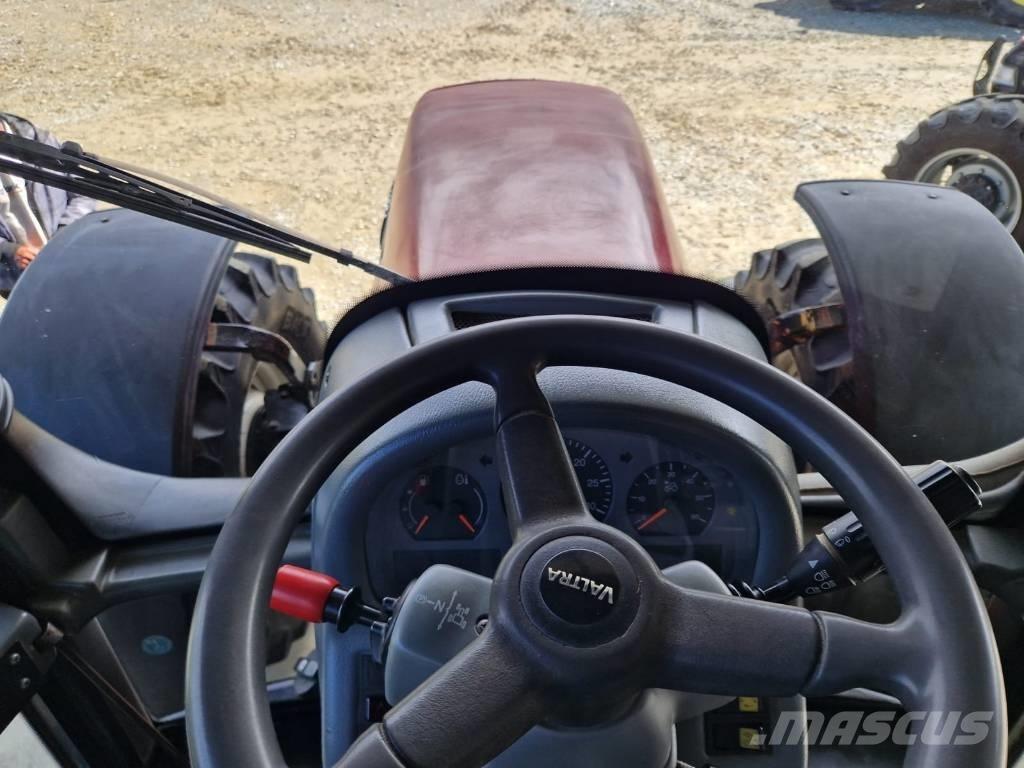 Valtra T 180 Tractores