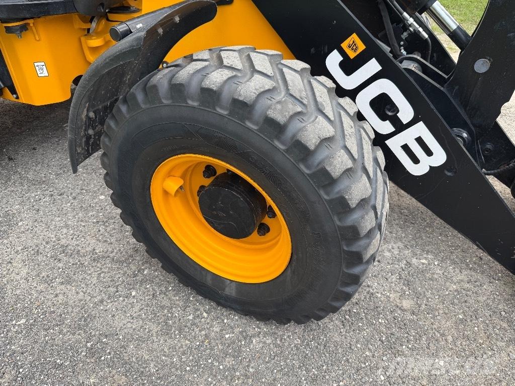 JCB 407 Cargadoras sobre ruedas