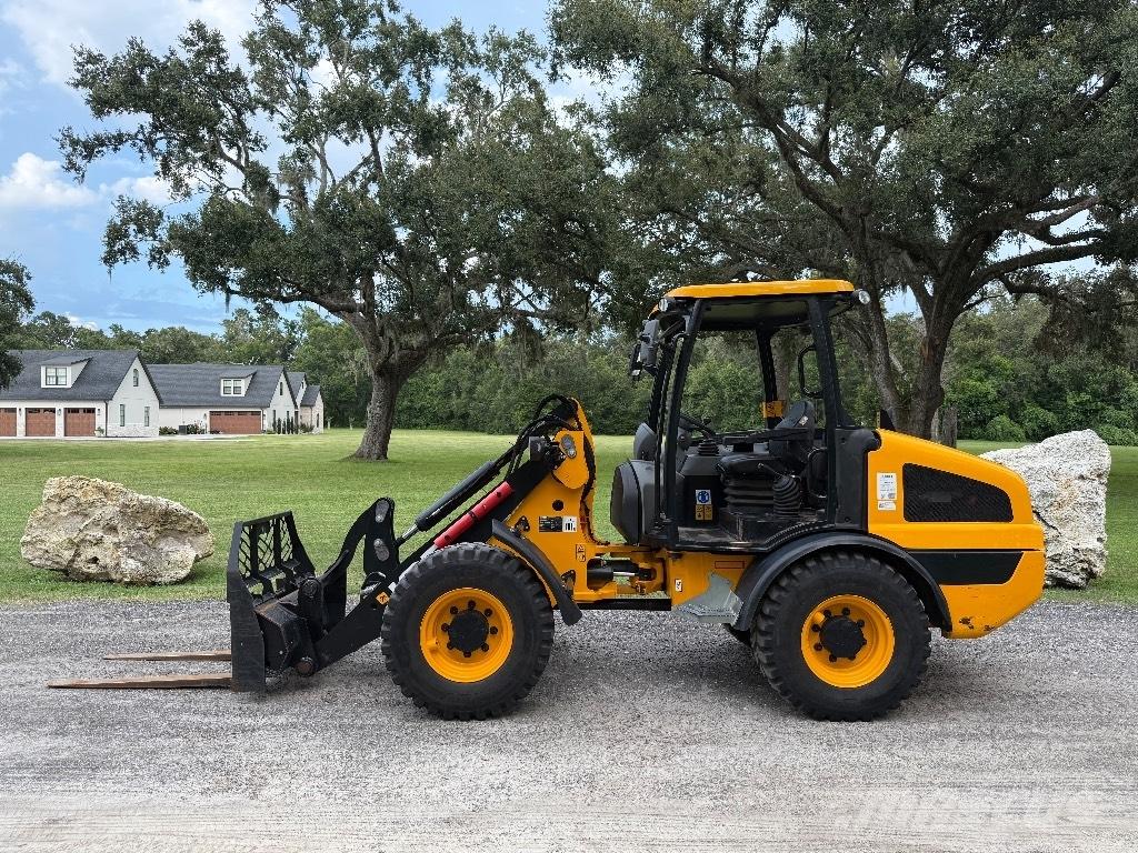 JCB 407 Cargadoras sobre ruedas