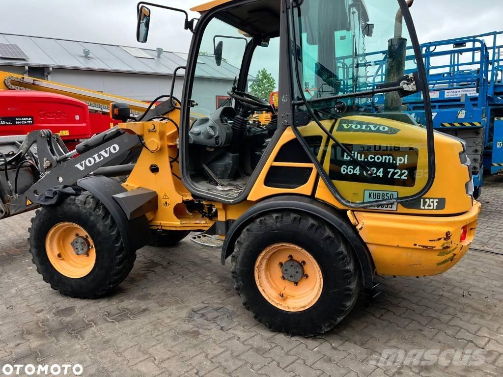 Volvo L 25 F Cargadoras sobre ruedas