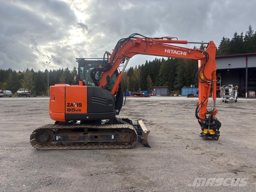 Hitachi ZX 85 US-5A Excavadoras 7t - 12t