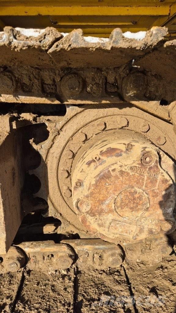 New Holland E 175 B Excavadoras de cadenas