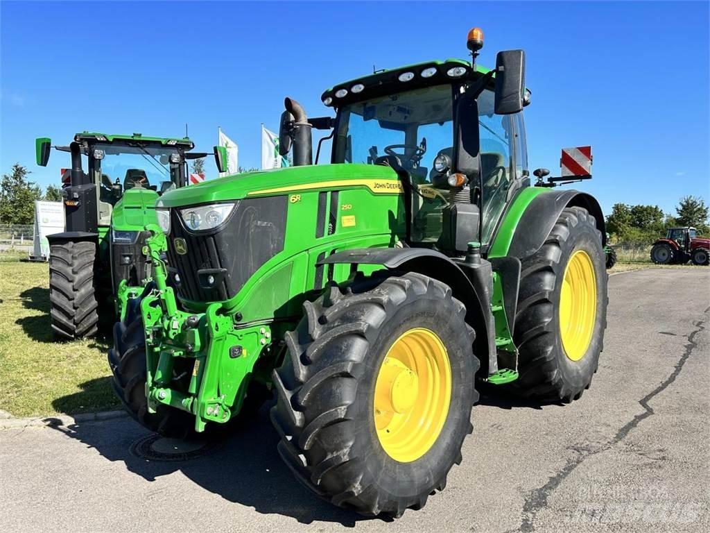 John Deere 6R 250 Tractores