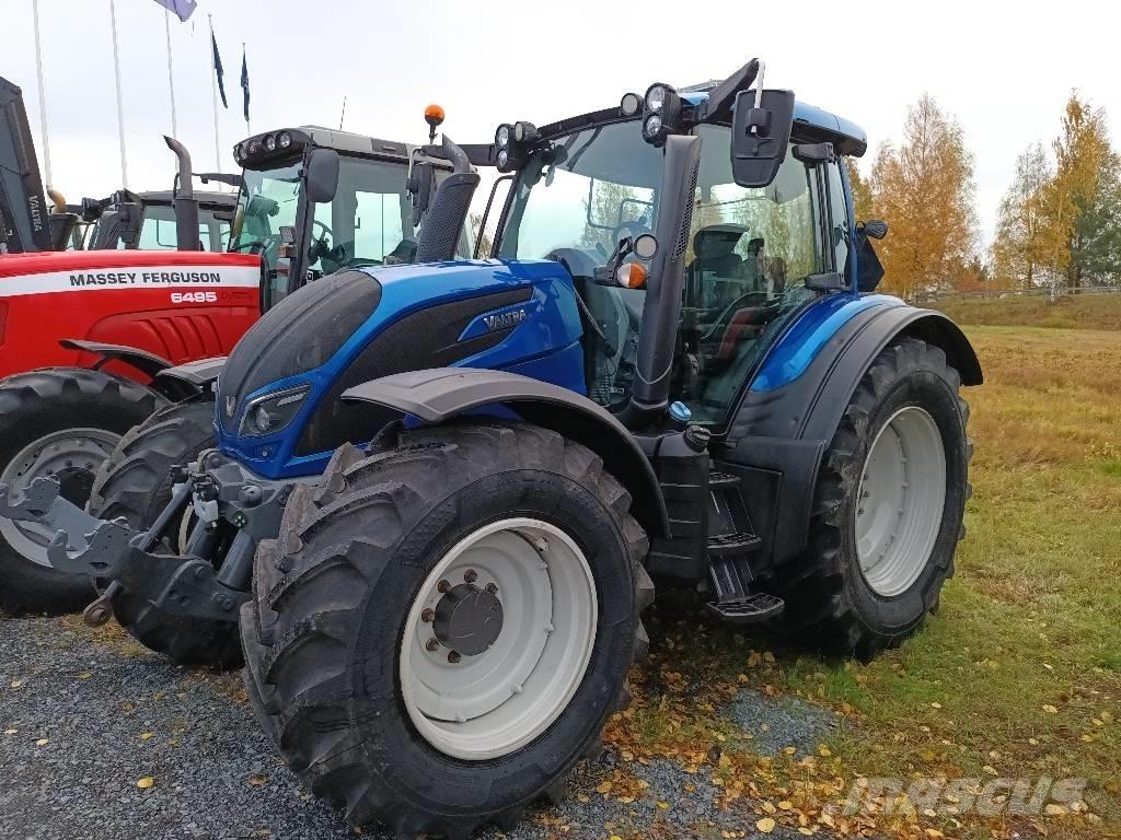 Valtra N174 E versu Tractores