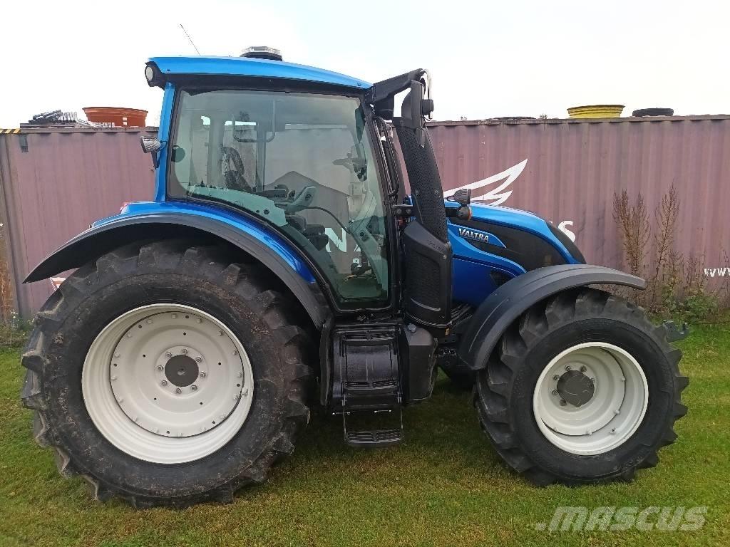 Valtra N174 E versu Tractores