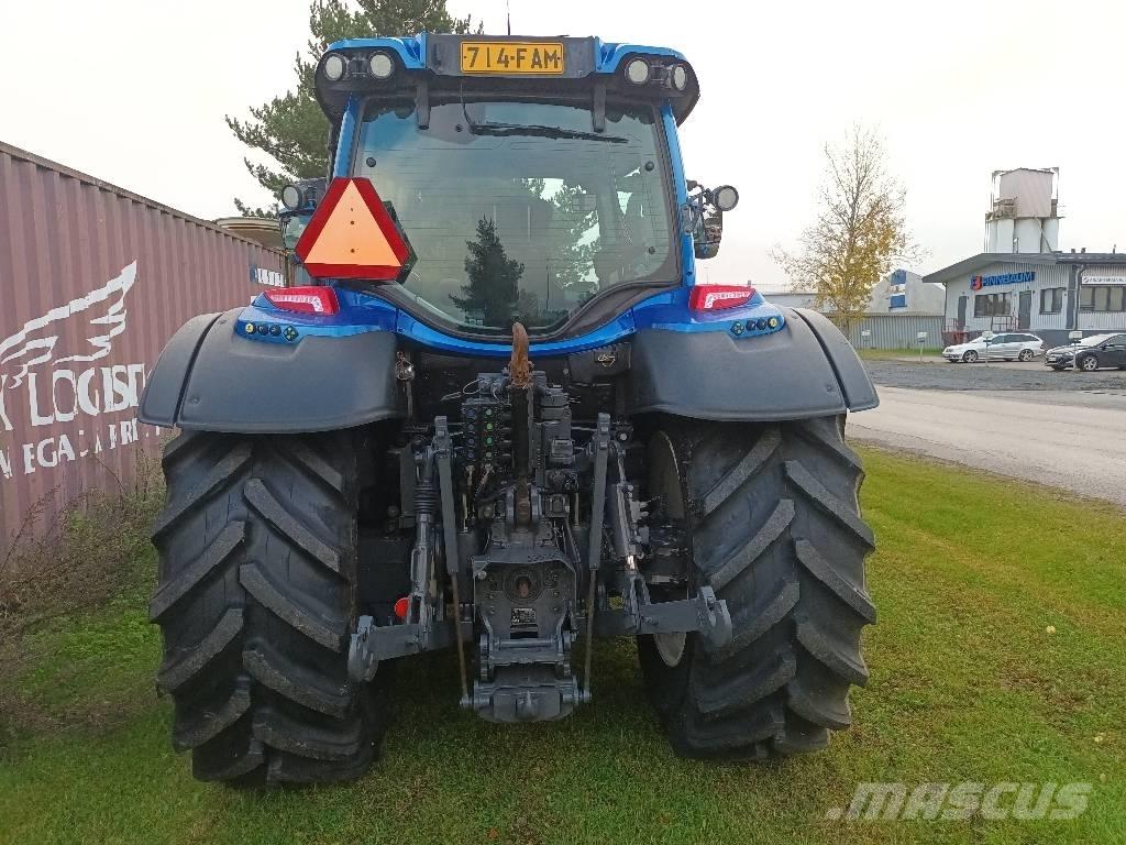 Valtra N174 E versu Tractores