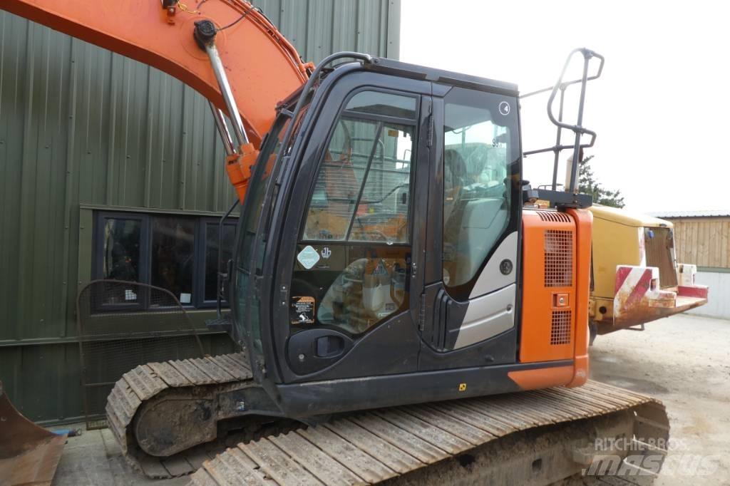 Hitachi ZX 135 US-6 Excavadoras de cadenas