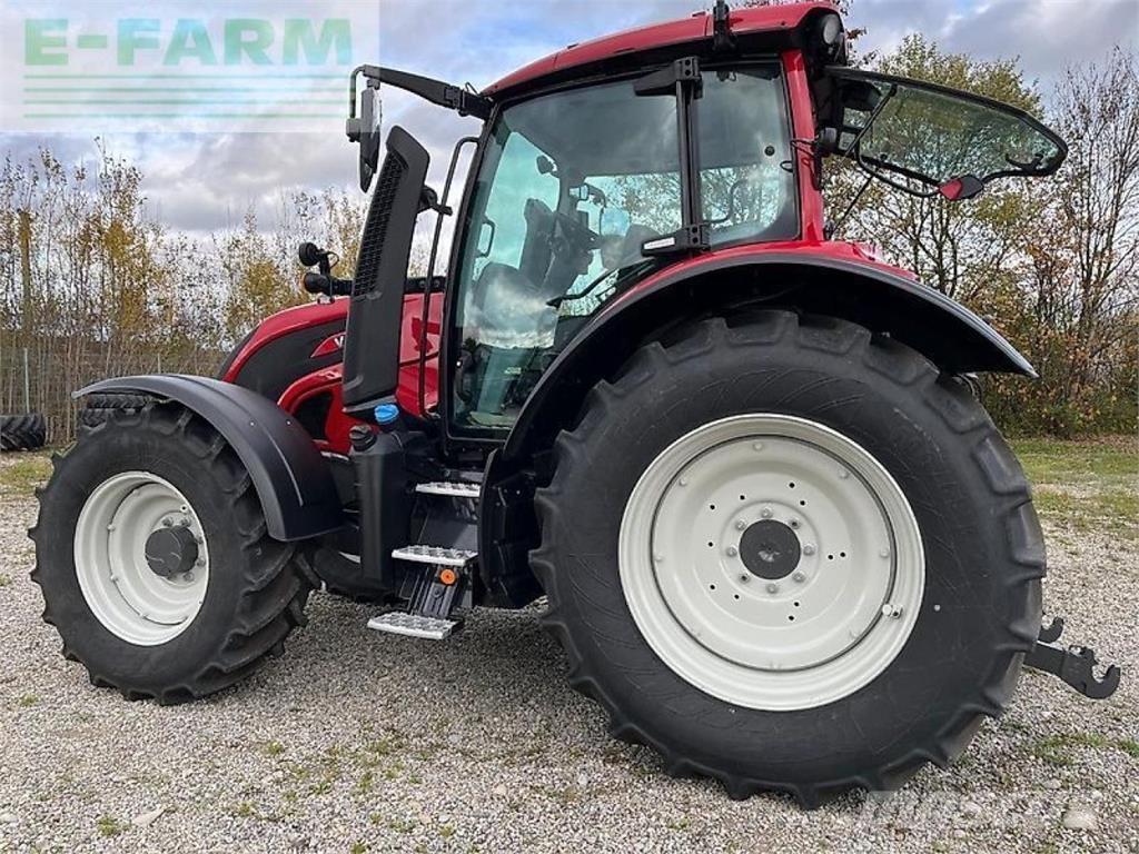 Valtra n155e aktiv Tractores