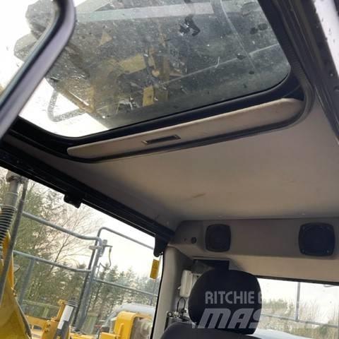 Komatsu PC210 LCI - 10 Tractores