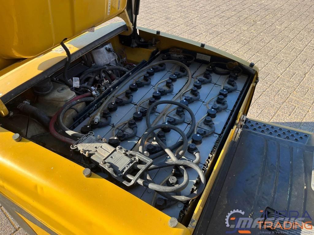 Yale ERP16VT Carretillas de horquilla eléctrica