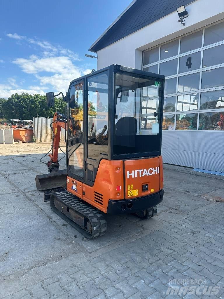 Hitachi ZX 19-6 Mini excavadoras < 7t