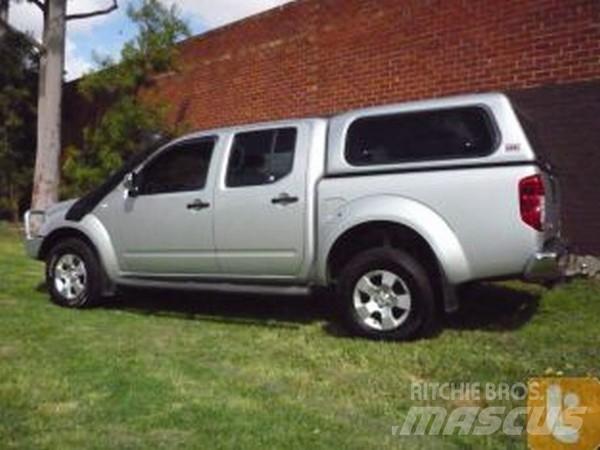 Nissan NAVARA ST-X Furgonetas /Furgón