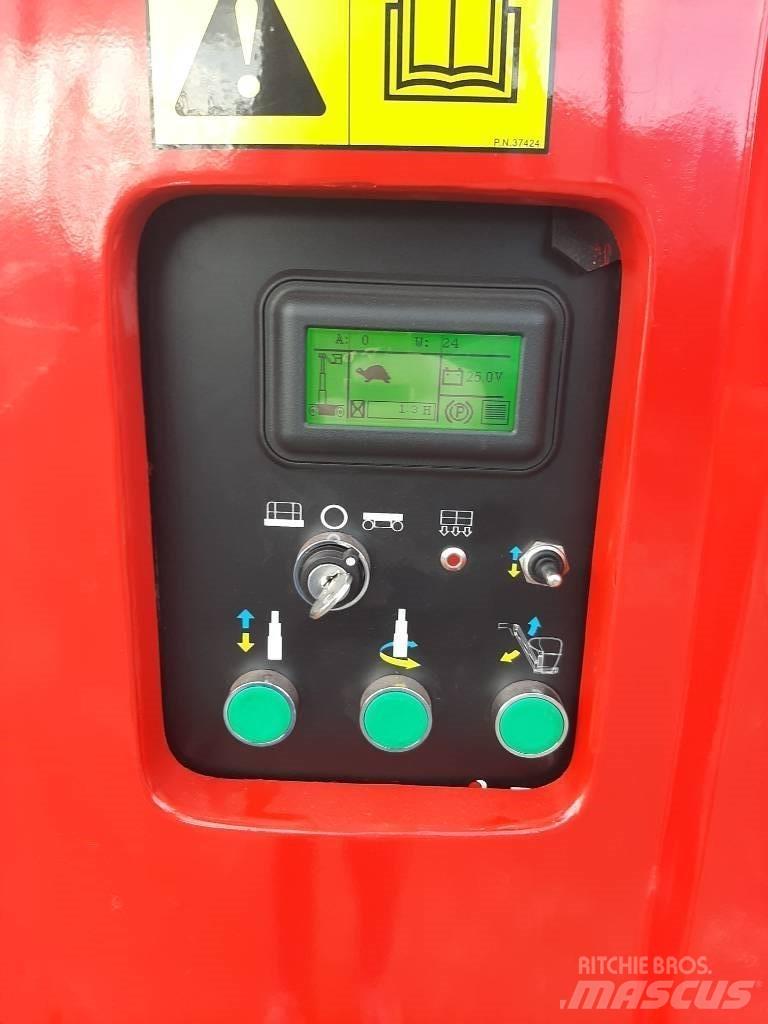 Magni MJP 11.5 Ascensores de personal y montacargas de acceso