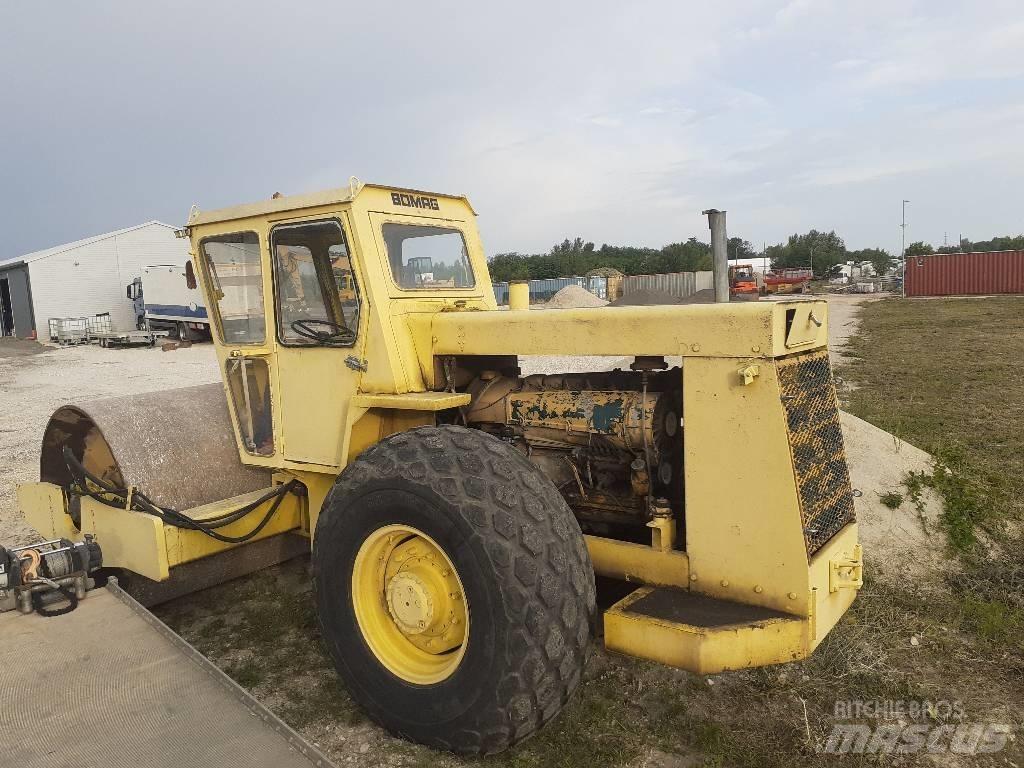 Bomag BW 212 D Compactadores de suelo