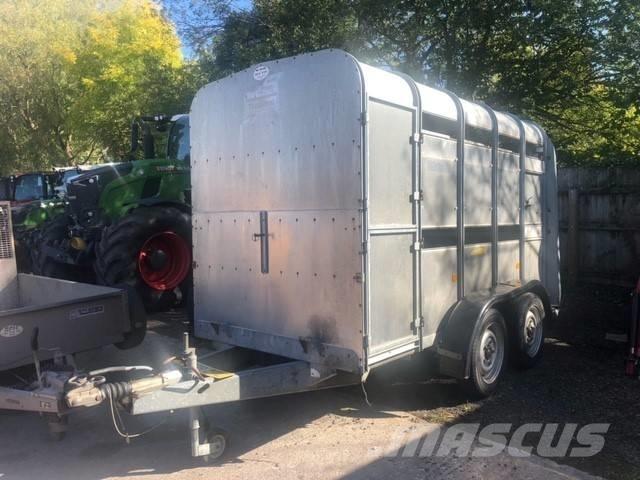 Ifor Williams TA 5 Otros remolques