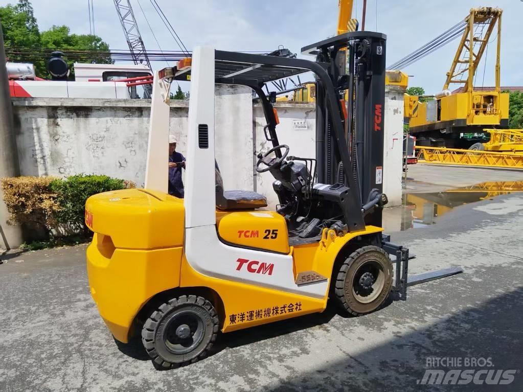 TCM FD 25 Carretillas diesel