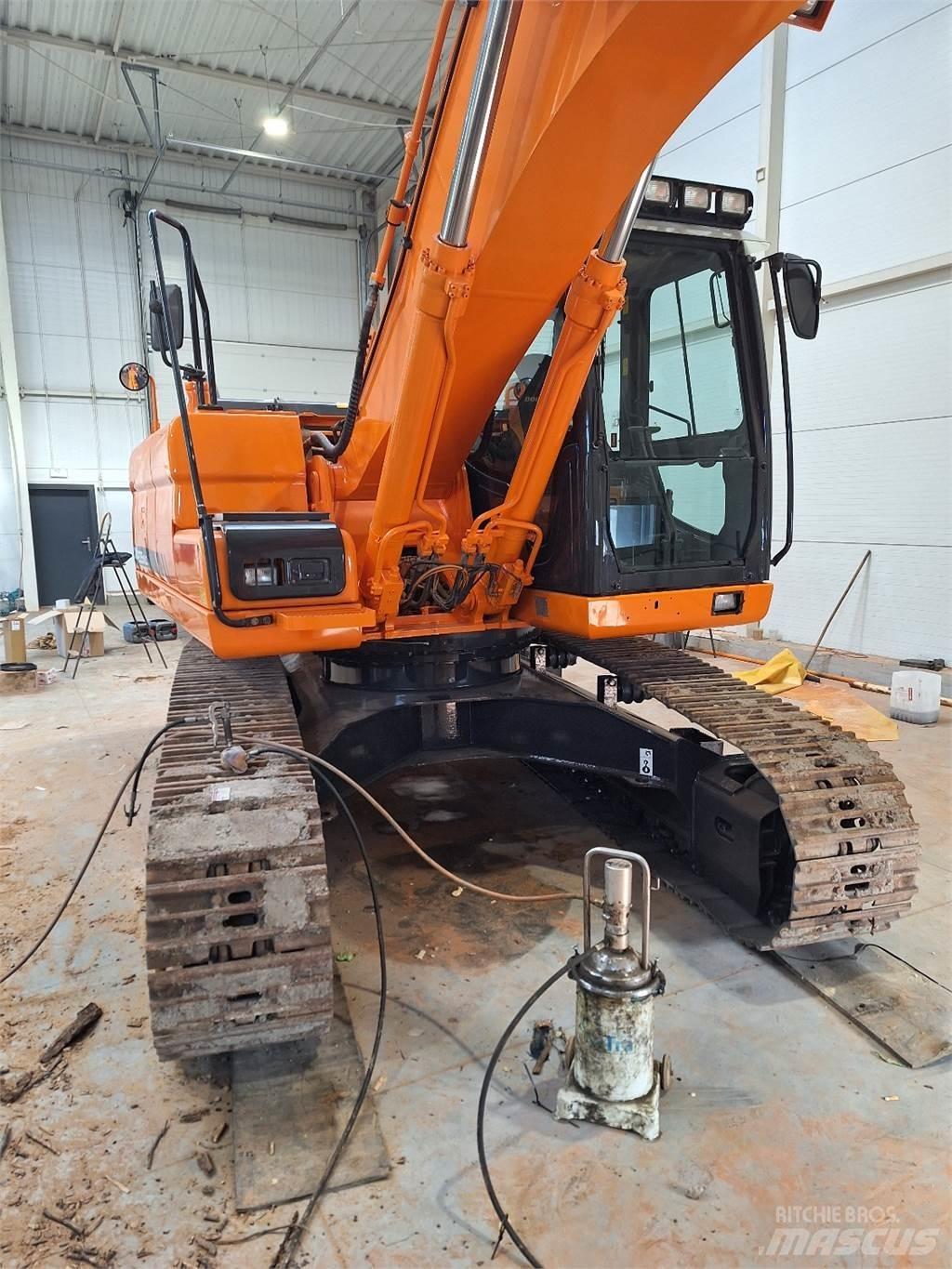Doosan DX 235 NLC Construcción - Otros
