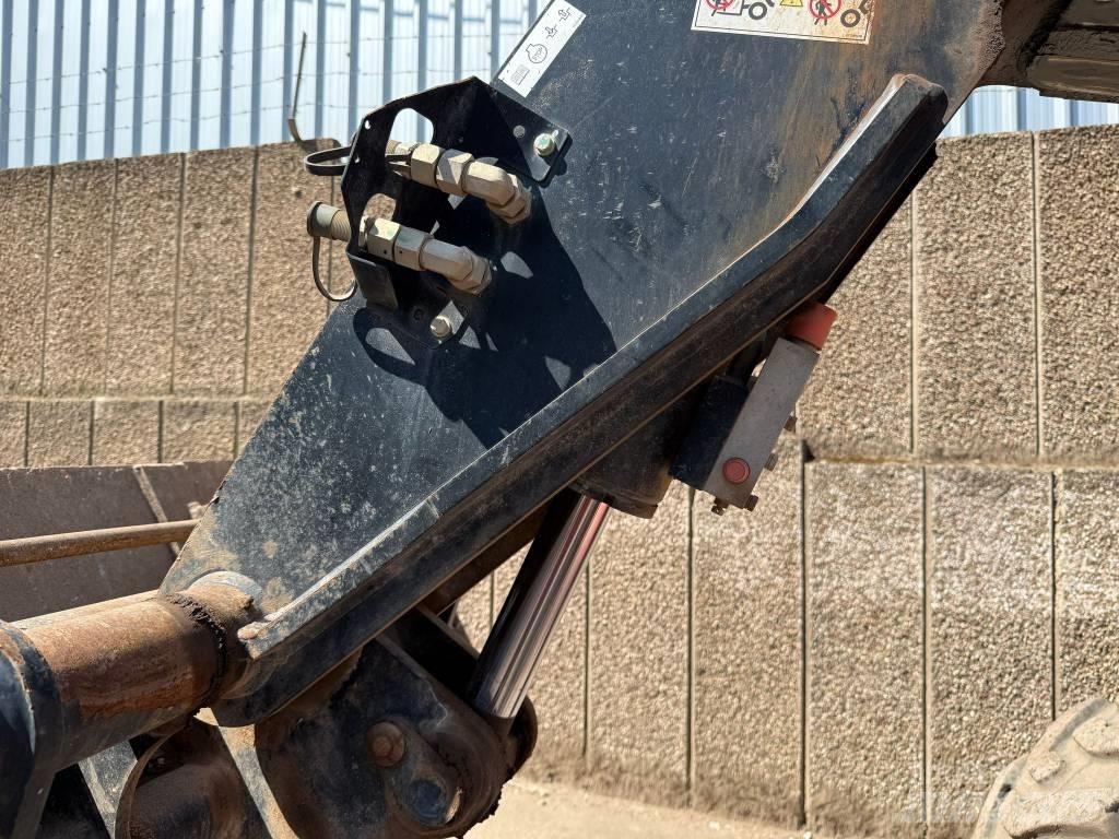 Manitou MT 733 Carretillas telescópicas