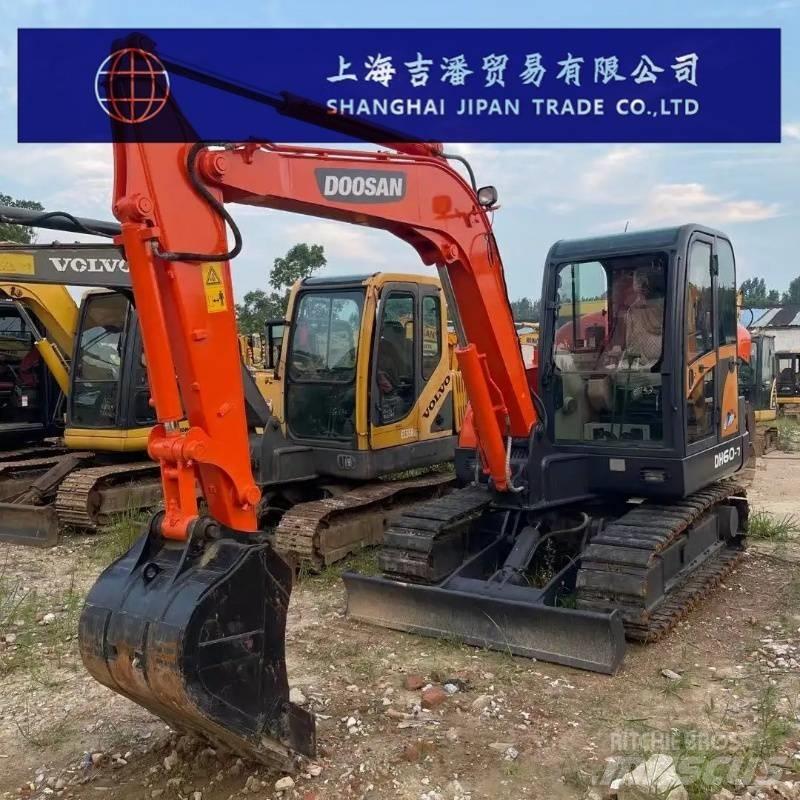 Doosan DH 60 Mini excavadoras < 7t