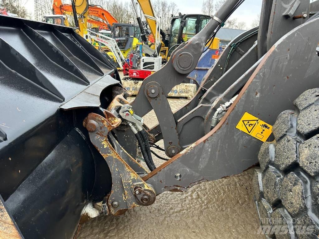 Volvo L 120 H Cargadoras sobre ruedas