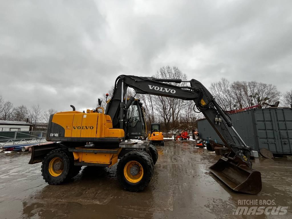Volvo EW 140 C Excavadoras de ruedas