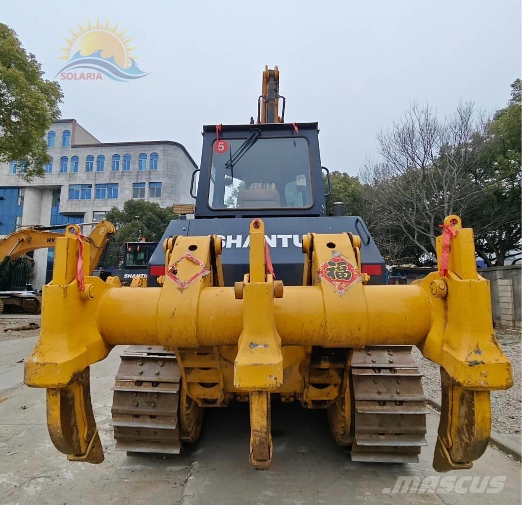 Shantui SD23 Buldozer sobre oruga