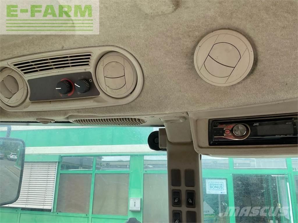 John Deere 5820 Tractores