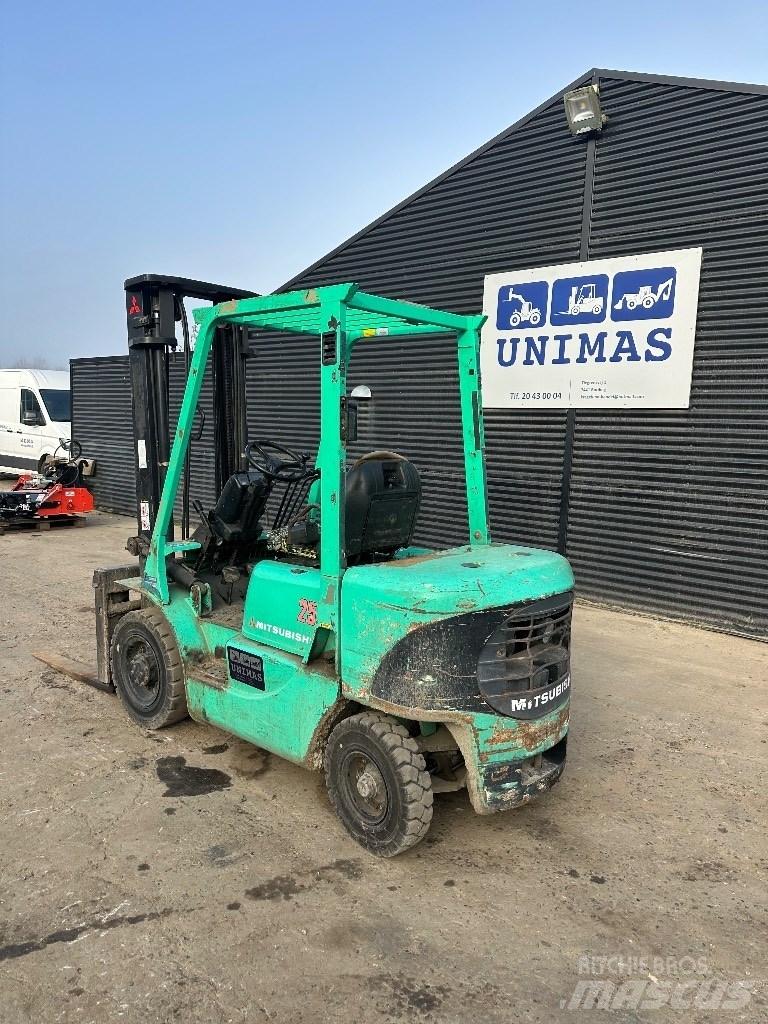 Mitsubishi FD 25 K Carretillas diesel