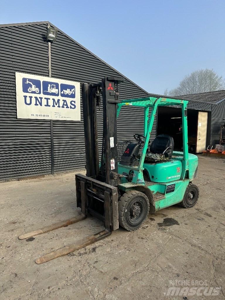 Mitsubishi FD 25 K Carretillas diesel