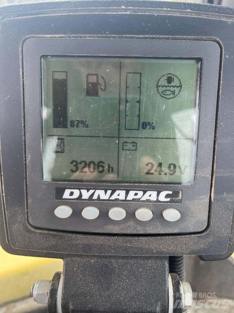 Dynapac CC 224 HF Rodillos de doble tambor