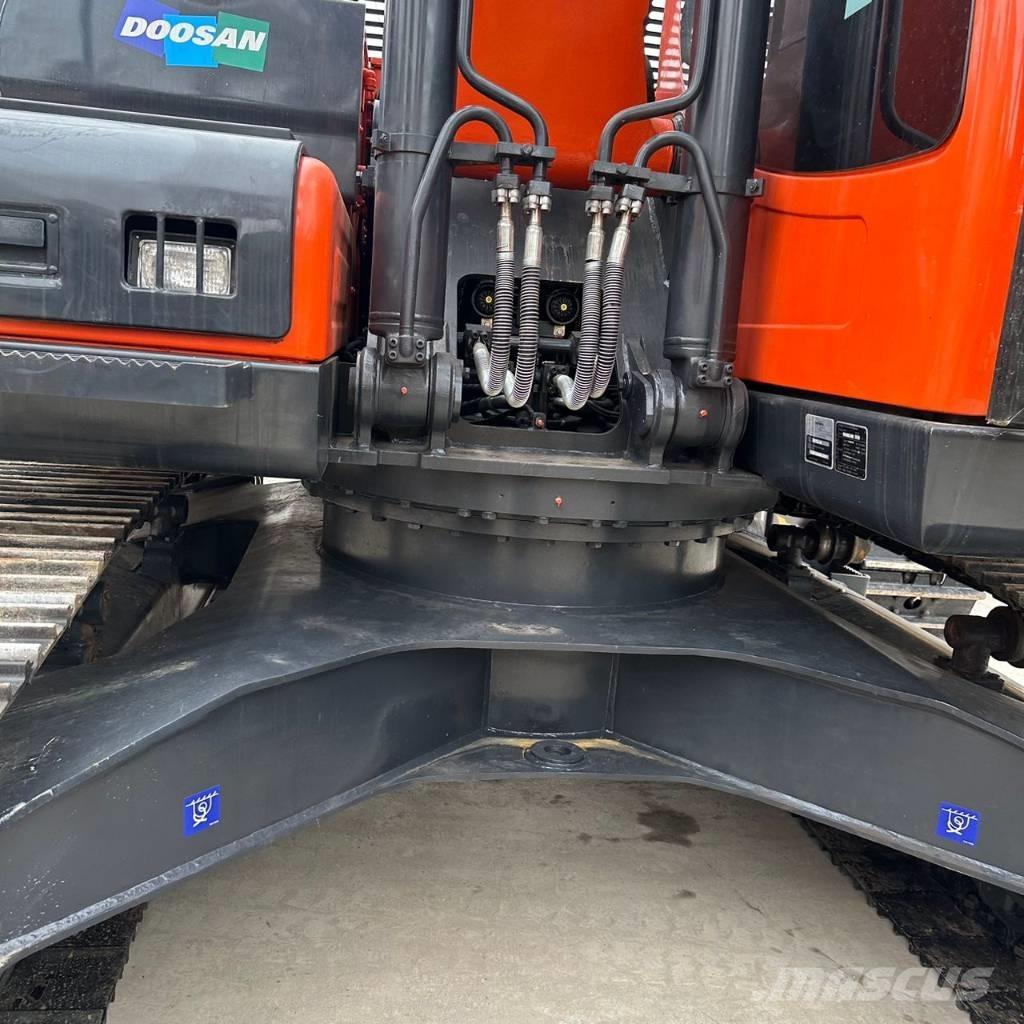 Doosan DX225LC-9C Excavadoras de cadenas