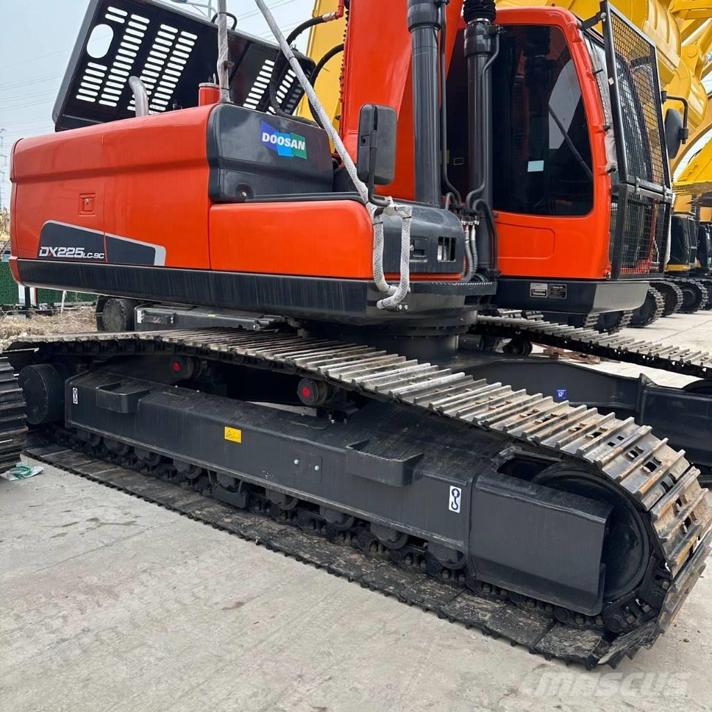 Doosan DX225LC-9C Excavadoras de cadenas
