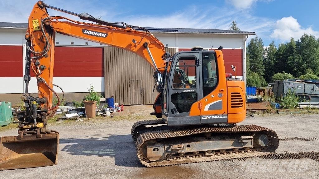 Doosan DX 140 LCR Excavadoras de cadenas