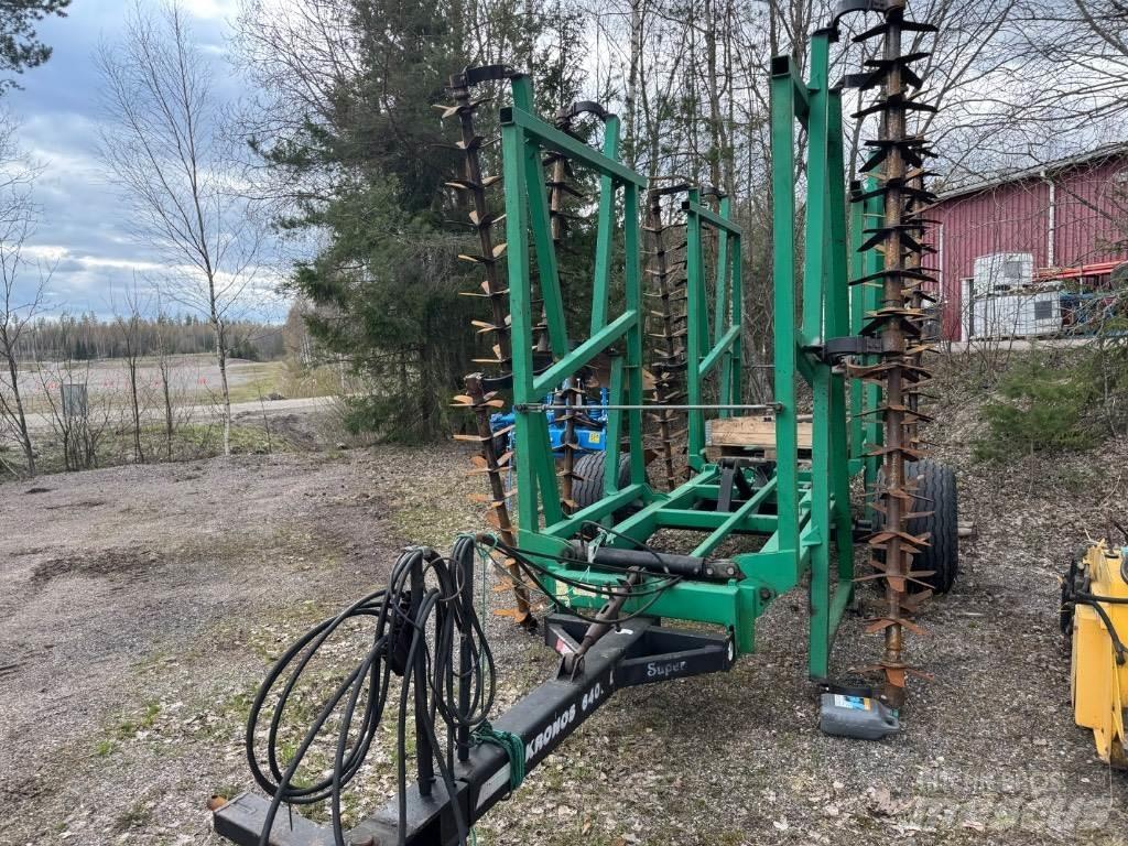 Kronos 6400L Gradas