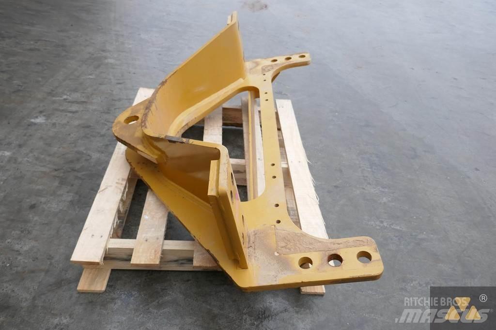 CAT 140M3 Drawbar Transporte - Otros