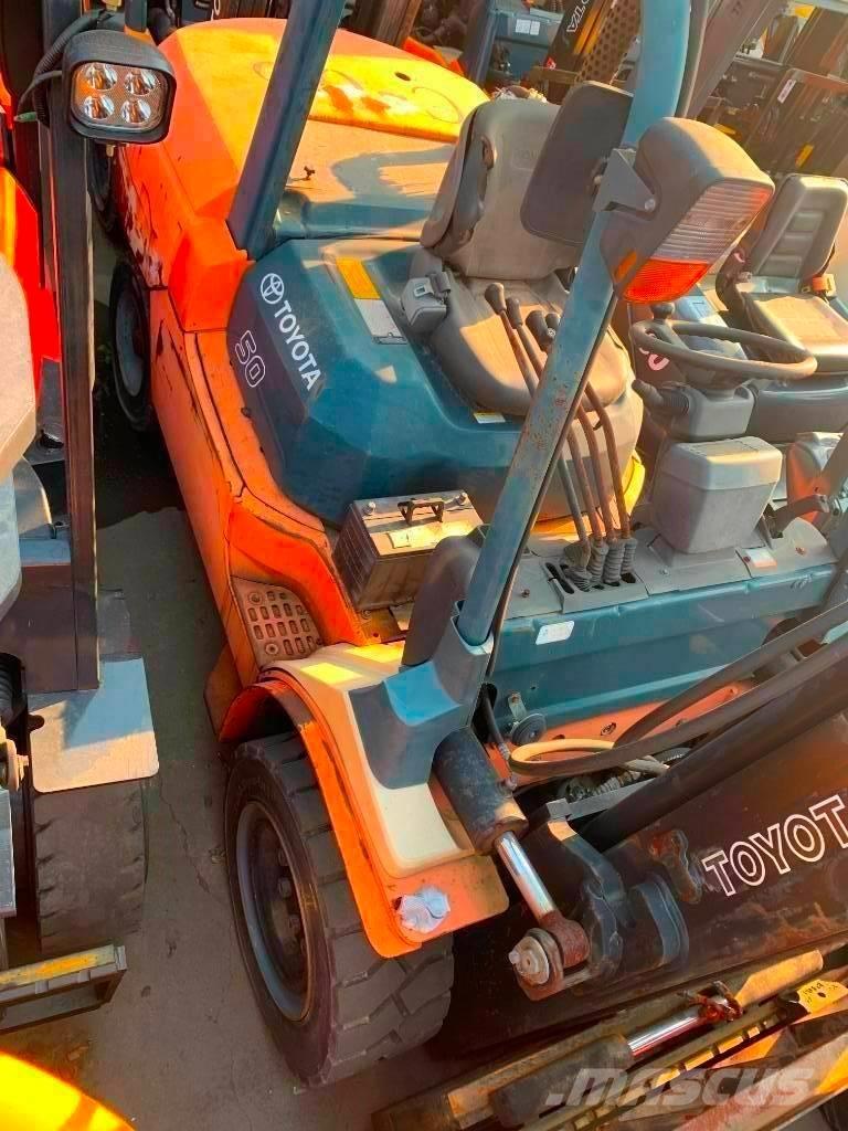 Toyota 7 FDA 50 Carretillas diesel