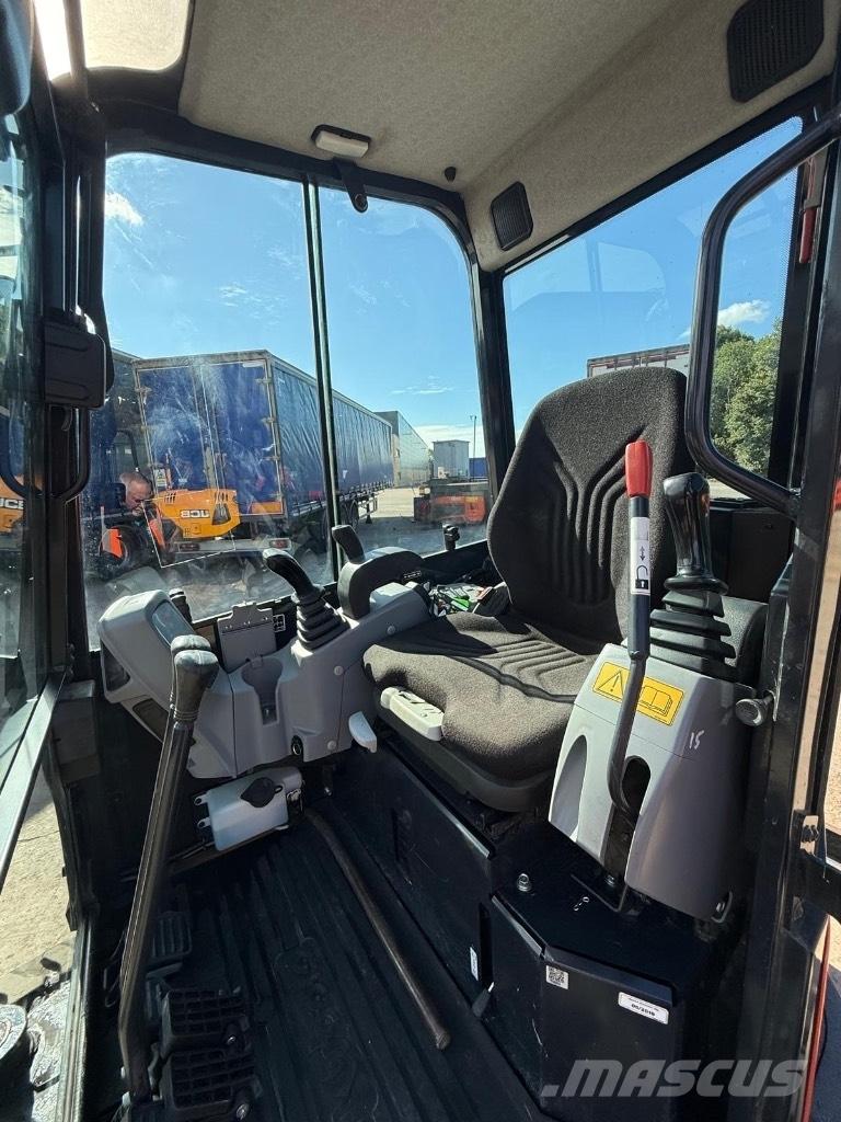 Kubota U 27-4 Mini excavadoras < 7t
