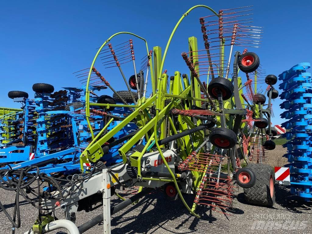 CLAAS Liner 4000 Rastrillos y henificadores