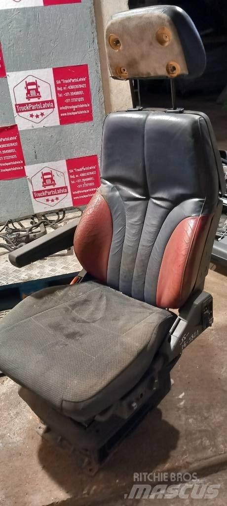 Volvo FH 12.    21329584 Cabinas e interior