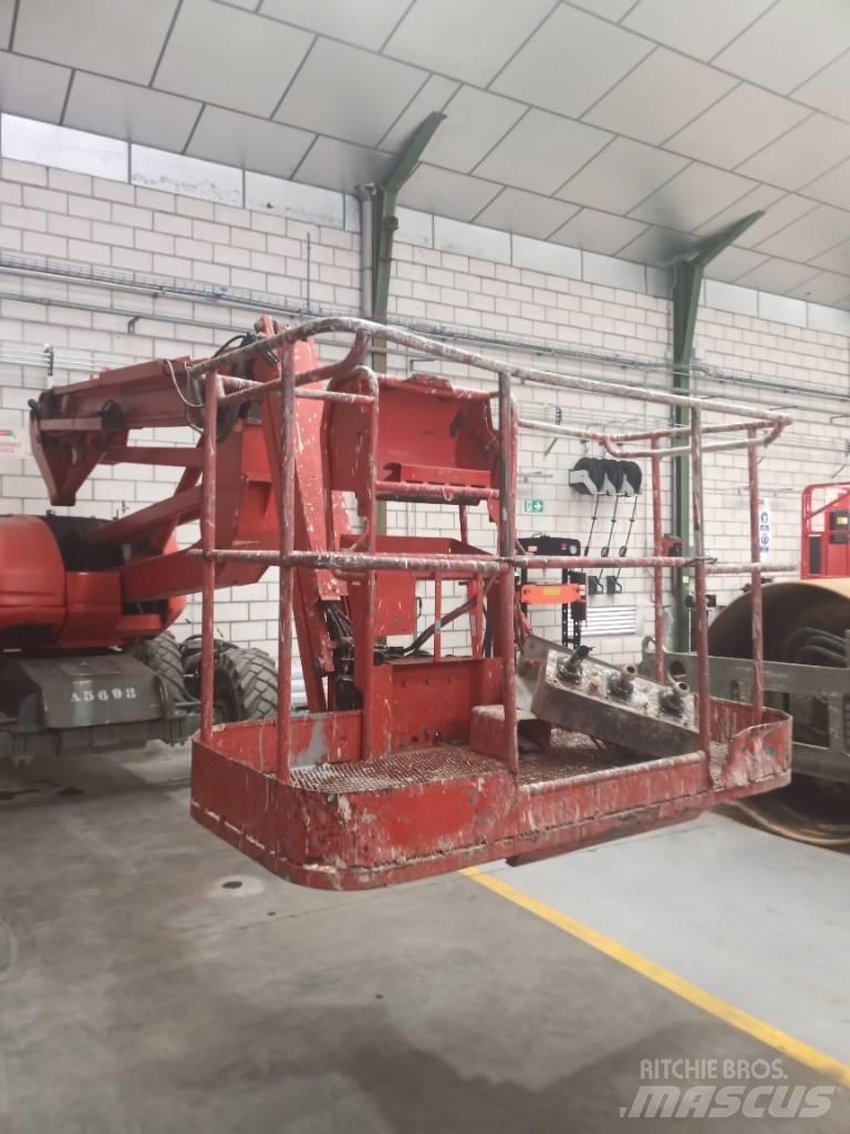 Manitou 160 ATJ Plataforma de trabajo articulada