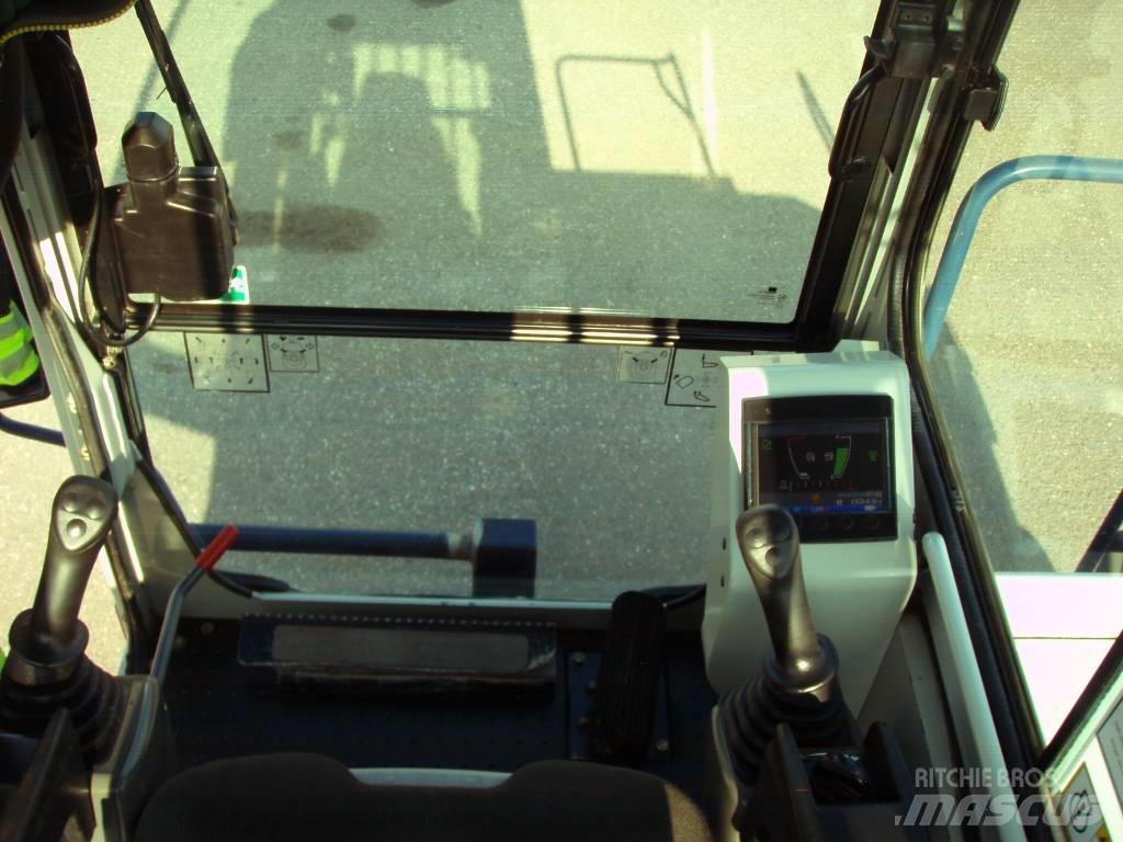 Takeuchi TCR 50 Dúmpers sobre orugas