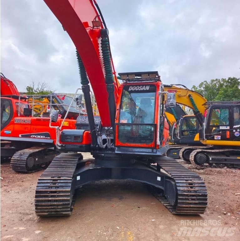Doosan DX 300 LC Excavadoras de cadenas