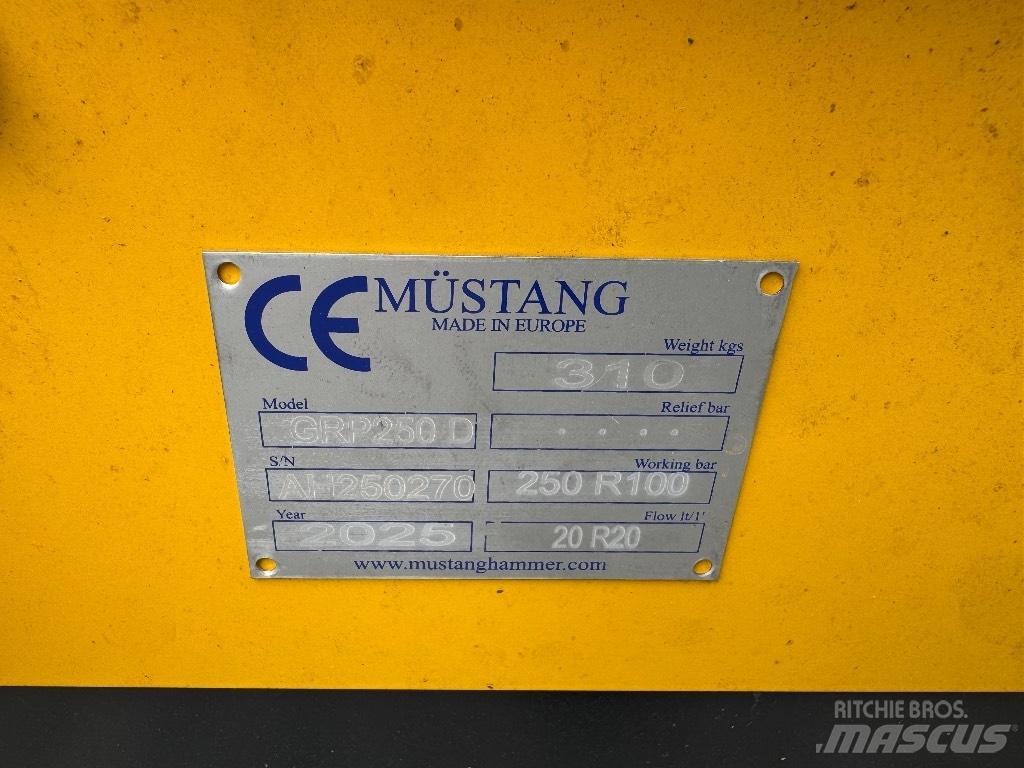Mustang GRP 250 D Pinzas